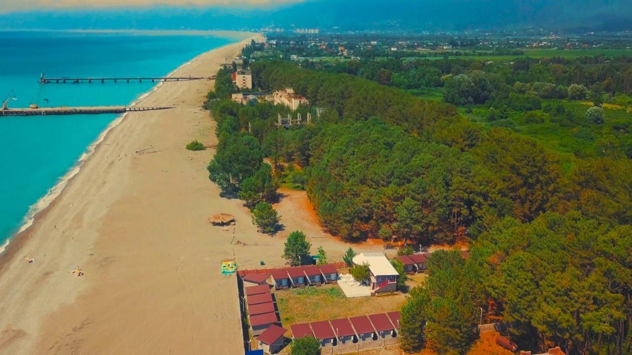 Mini-Hotel Forest Club Pizunda Exteriör bild